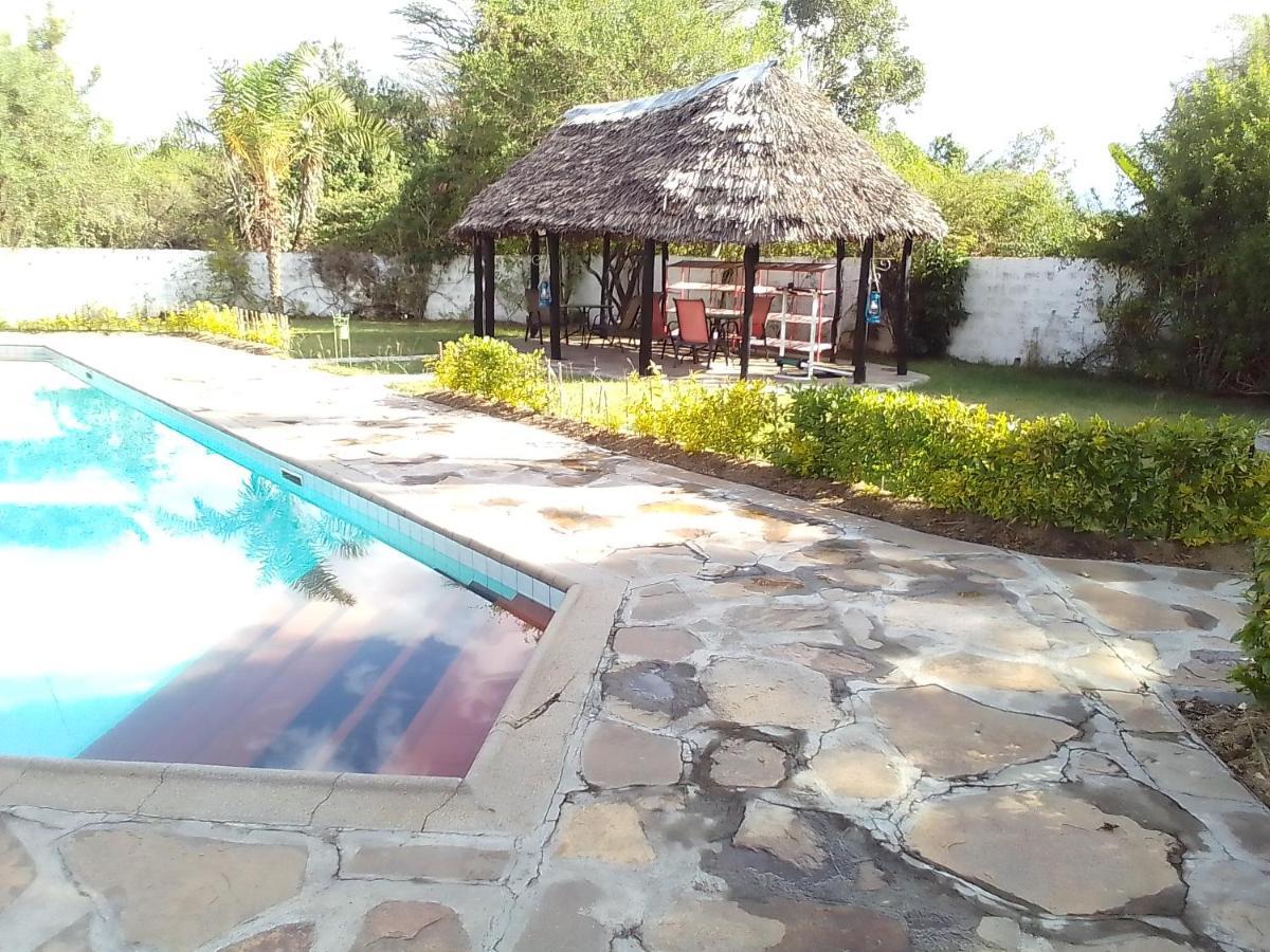 Mara River Lodge Aitong Екстериор снимка