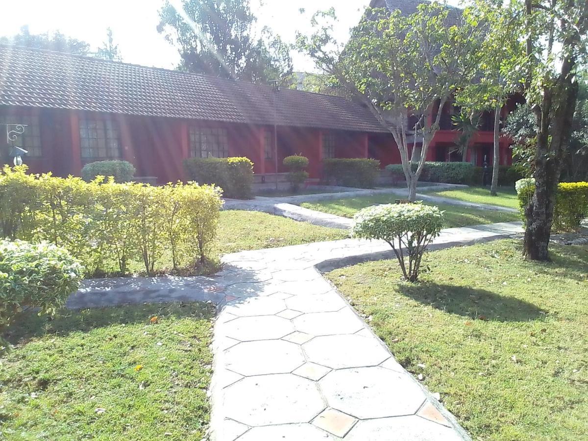 Mara River Lodge Aitong Екстериор снимка