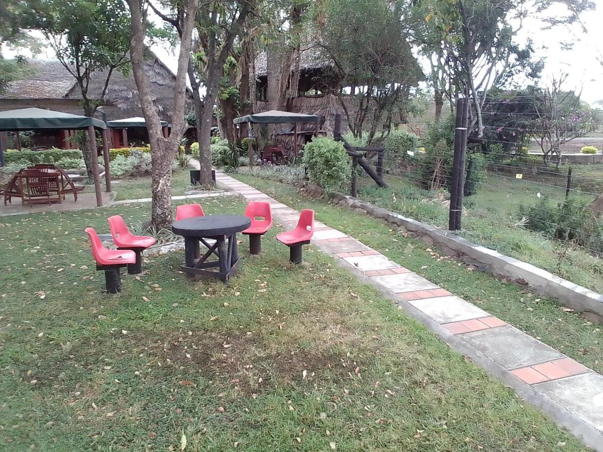 Mara River Lodge Aitong Екстериор снимка