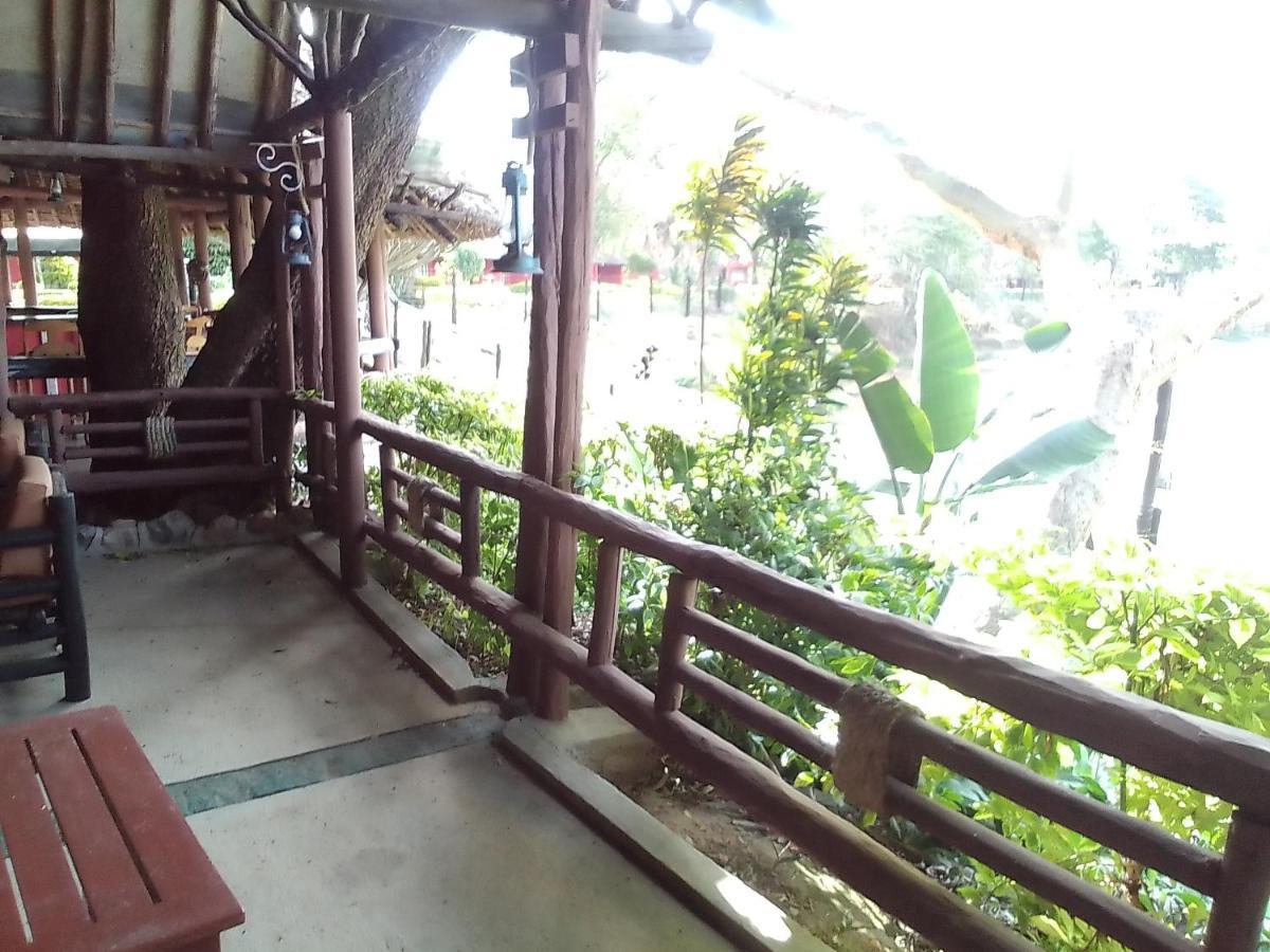 Mara River Lodge Aitong Екстериор снимка