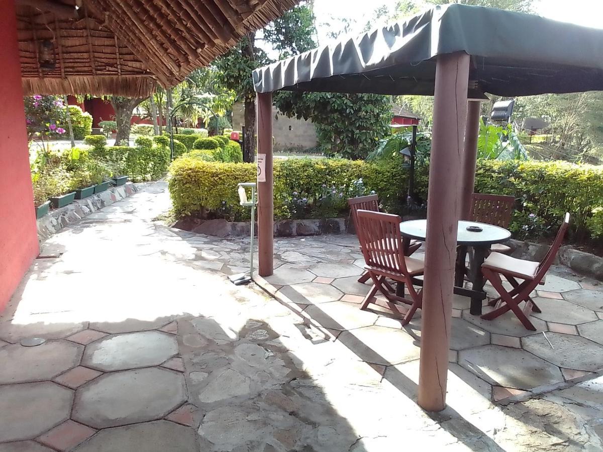 Mara River Lodge Aitong Екстериор снимка
