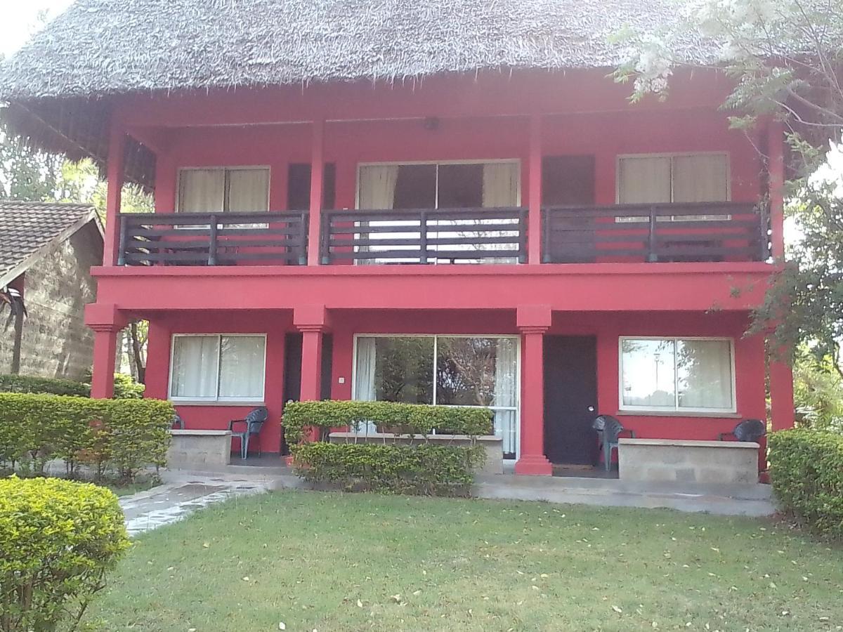 Mara River Lodge Aitong Екстериор снимка