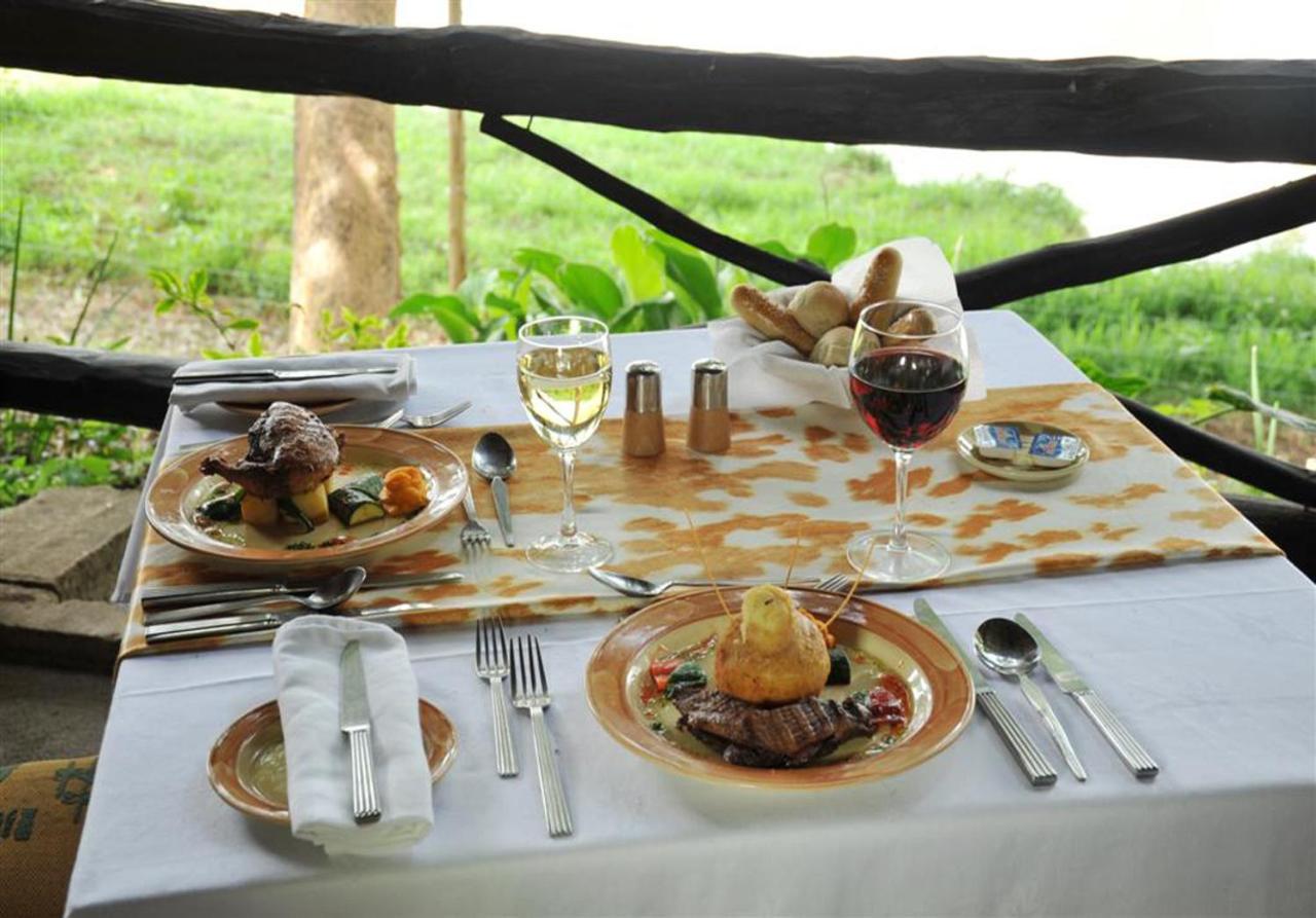 Mara River Lodge Aitong Екстериор снимка